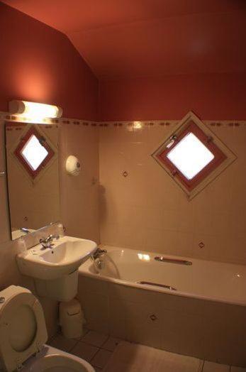 Hotel Les Vignes Rouges Ispagnac المظهر الخارجي الصورة